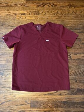 Figs Men Burgundy Leon Scrub Top